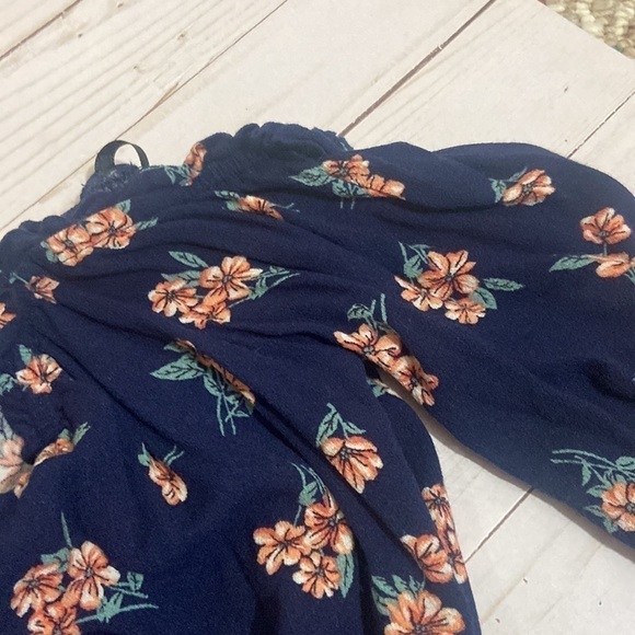 Sweet Wanderer crop top - Picture 3 of 5